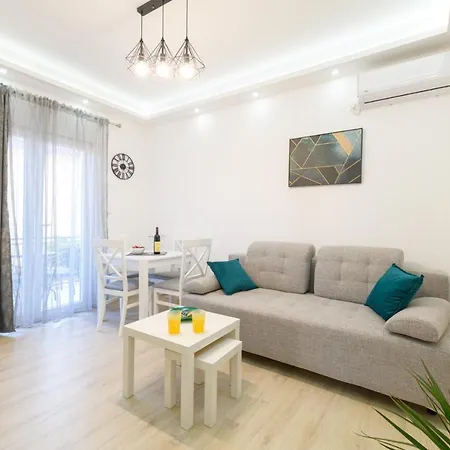Djukic Apartmani Tivat Exterior photo